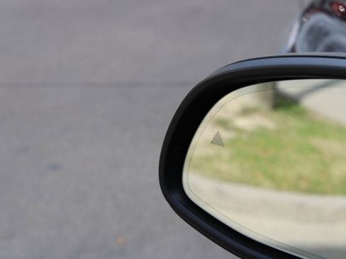 Used 2025 BMW X5 xDrive50e image 23