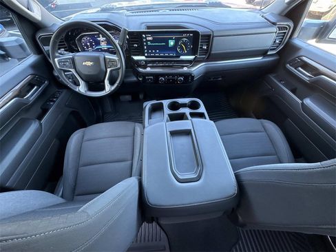 Used 2024 Chevrolet Silverado 2500 LT image 19