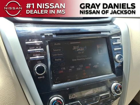 Used 2019 Nissan Murano Platinum FWD image 17