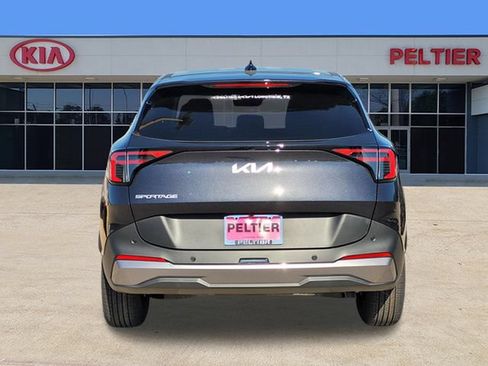 New 2026 Kia Sportage LX w/ LX Convenience Package FWD image 4
