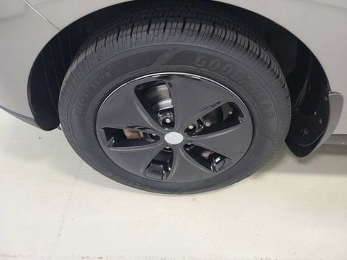 Used 2015 Kia Soul FWD image 32