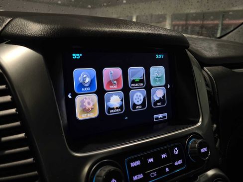 Used 2018 Chevrolet Suburban Premier image 33