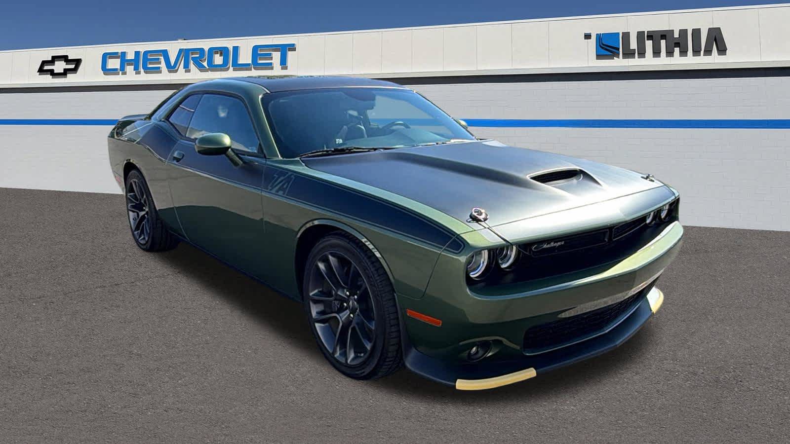 Used 2022 Dodge Challenger R/T w/ T/A Package RWD image 3