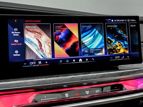 Used 2025 BMW i7 xDrive60 AWD/4WD image 72