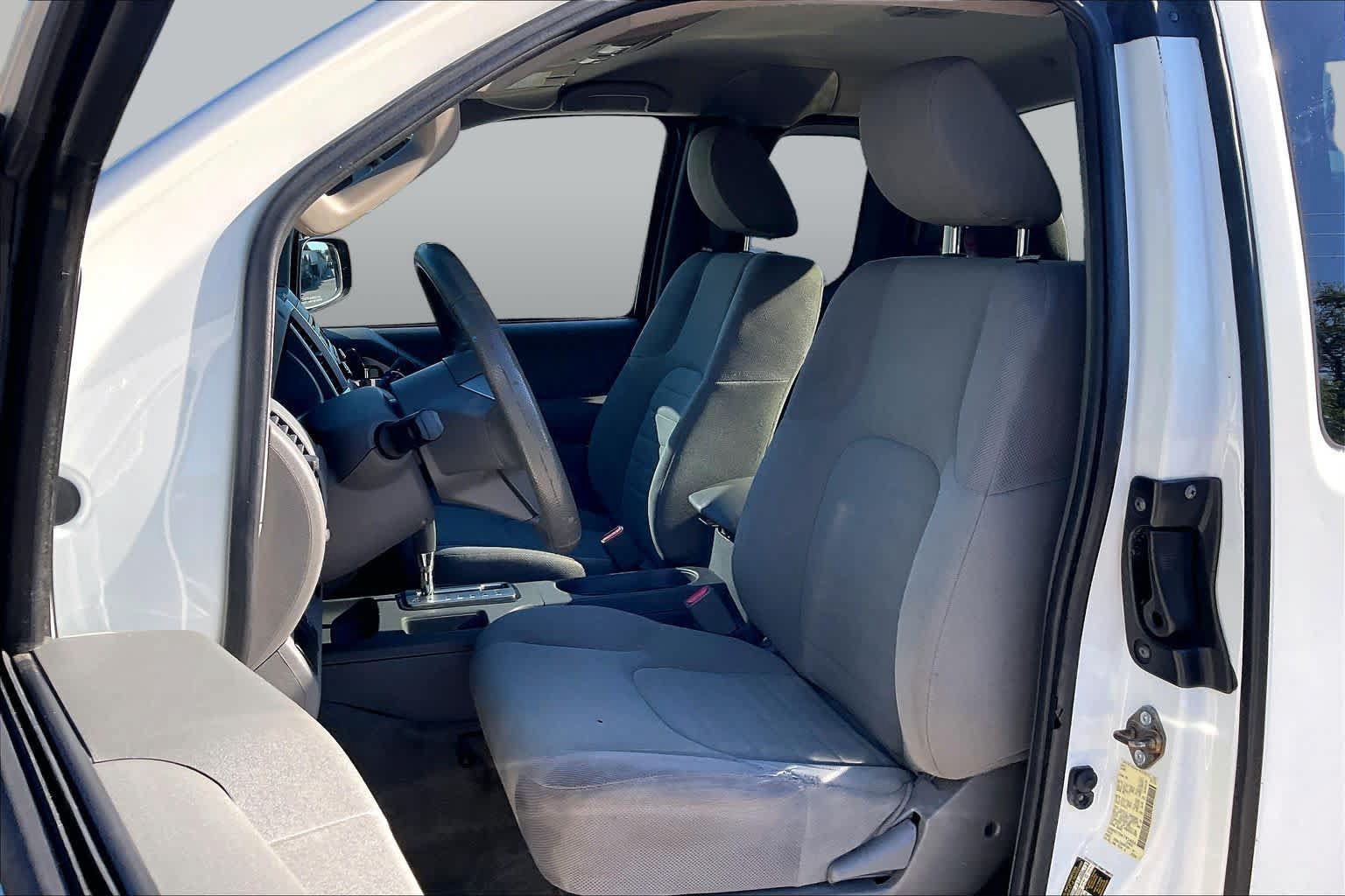Used 2016 Nissan Frontier S RWD image 7