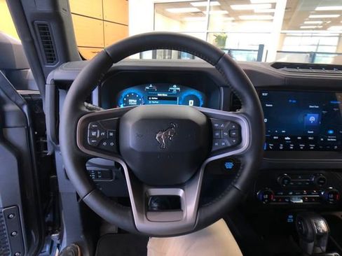 New 2025 Ford Bronco Badlands w/ Sasquatch Package image 13