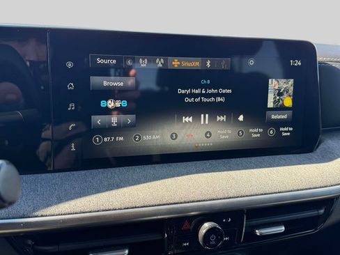 Used 2025 Nissan Kicks SV image 26