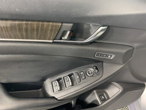 Used 2018 Honda Accord EX-L image 15