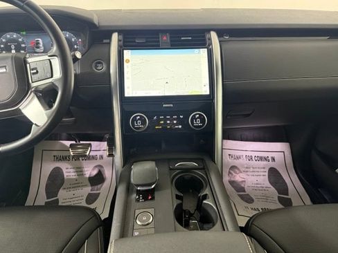 Used 2023 Land Rover Discovery HSE R-Dynamic AWD/4WD image 25