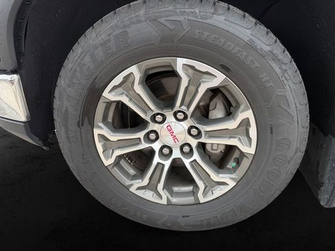 Used 2022 GMC Sierra 1500 SLE AWD/4WD image 12