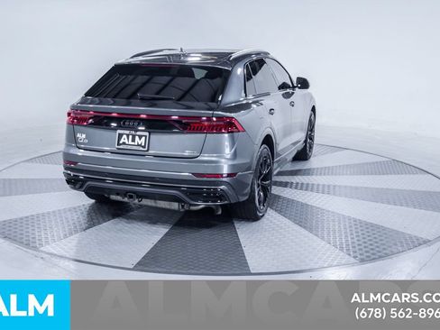 Used 2021 Audi Q8 AWD/4WD image 9