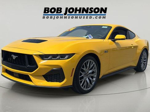 Used 2024 Ford Mustang GT Premium RWD image 5