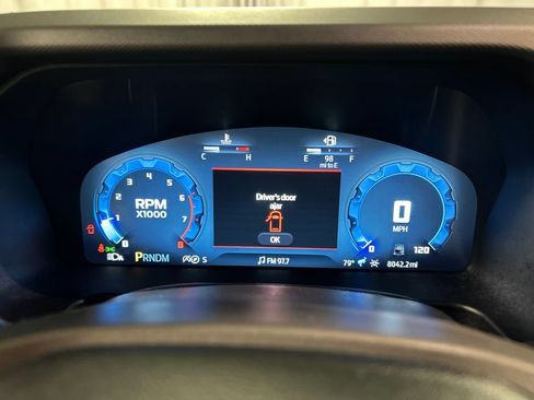 Used 2025 Ford Bronco Badlands AWD/4WD image 16