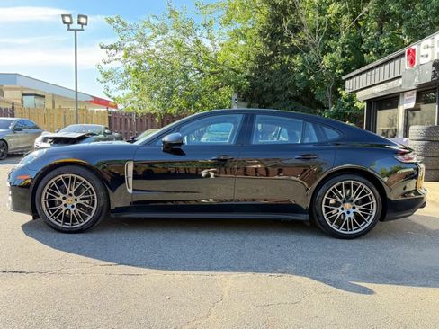 Used 2023 Porsche Panamera 4 Platinum Edition AWD/4WD image 9