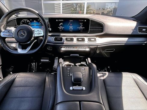 Used 2023 Mercedes-Benz GLS 450 4MATIC image 15
