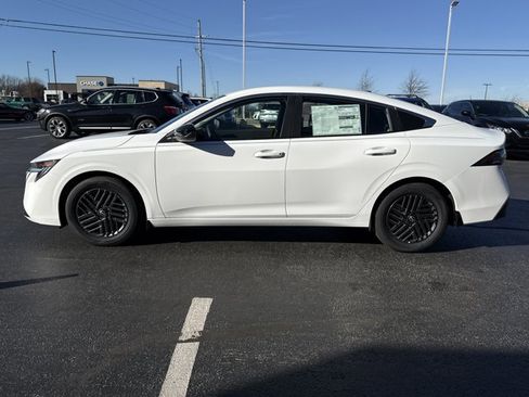 New 2026 Nissan Sentra SV w/ Floor Mat Package image 9