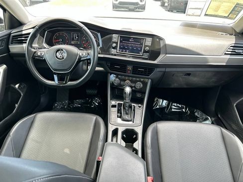 Used 2019 Volkswagen Jetta SE FWD image 10