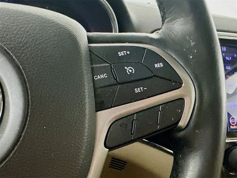 Used 2019 Jeep Grand Cherokee Limited w/ Trailer Tow Group IV image 26