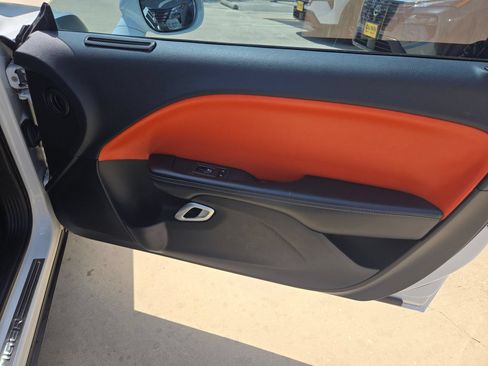 Used 2019 Dodge Challenger R/T w/ Driver Convenience Group RWD image 29