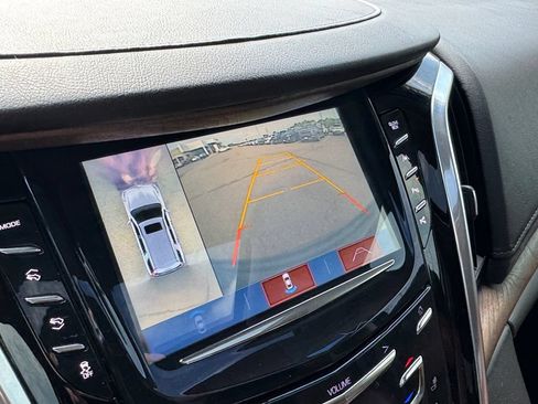 Used 2019 Cadillac Escalade Premium Luxury AWD/4WD image 34