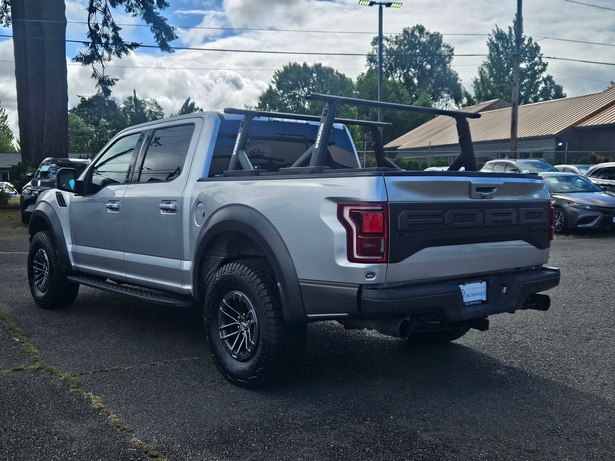 Used 2019 Ford F150 Raptor w/ Equipment Group 802A Luxury AWD/4WD image 3
