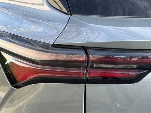 Certified 2024 Chevrolet Equinox EV LT image 44