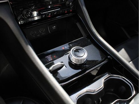 Certified 2023 Jeep Grand Cherokee Limited AWD/4WD image 20