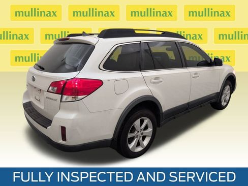 Used 2014 Subaru Outback 2.5i Limited image 4