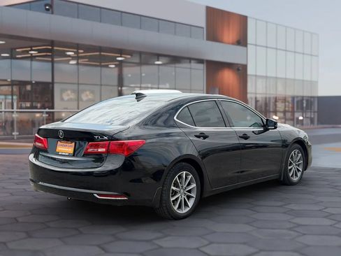 Used 2018 Acura TLX FWD image 11