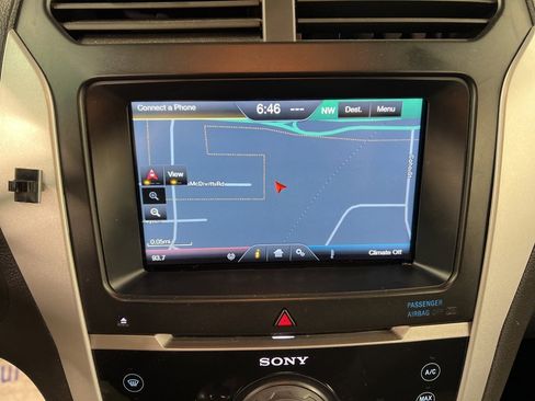 Used 2015 Ford Explorer Limited w/ Equipment Group 302A image 11