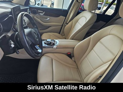 Used 2018 Mercedes-Benz GLC 300 4MATIC image 20