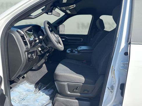 Used 2025 RAM 2500 Big Horn image 9