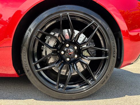 Used 2024 Chevrolet Corvette Z06 RWD image 27
