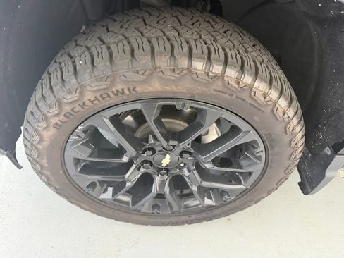 Used 2023 Chevrolet Silverado 1500 LTZ w/ LTZ Convenience Package II image 6