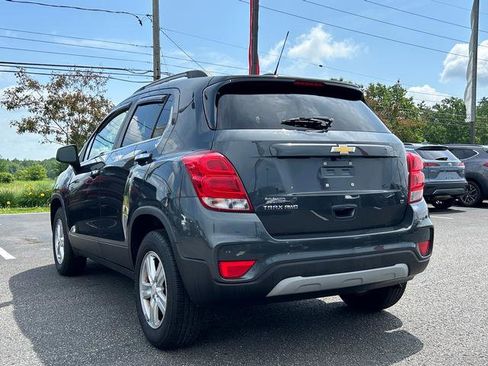 Used 2017 Chevrolet Trax LT w/ LT Convenience Package image 5