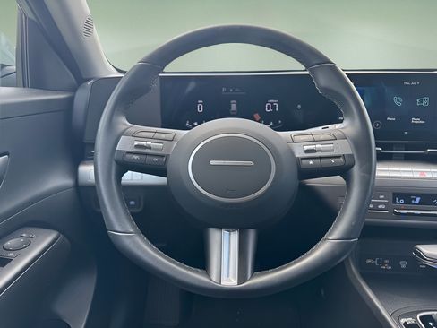 Certified 2024 Hyundai Kona SEL FWD image 17