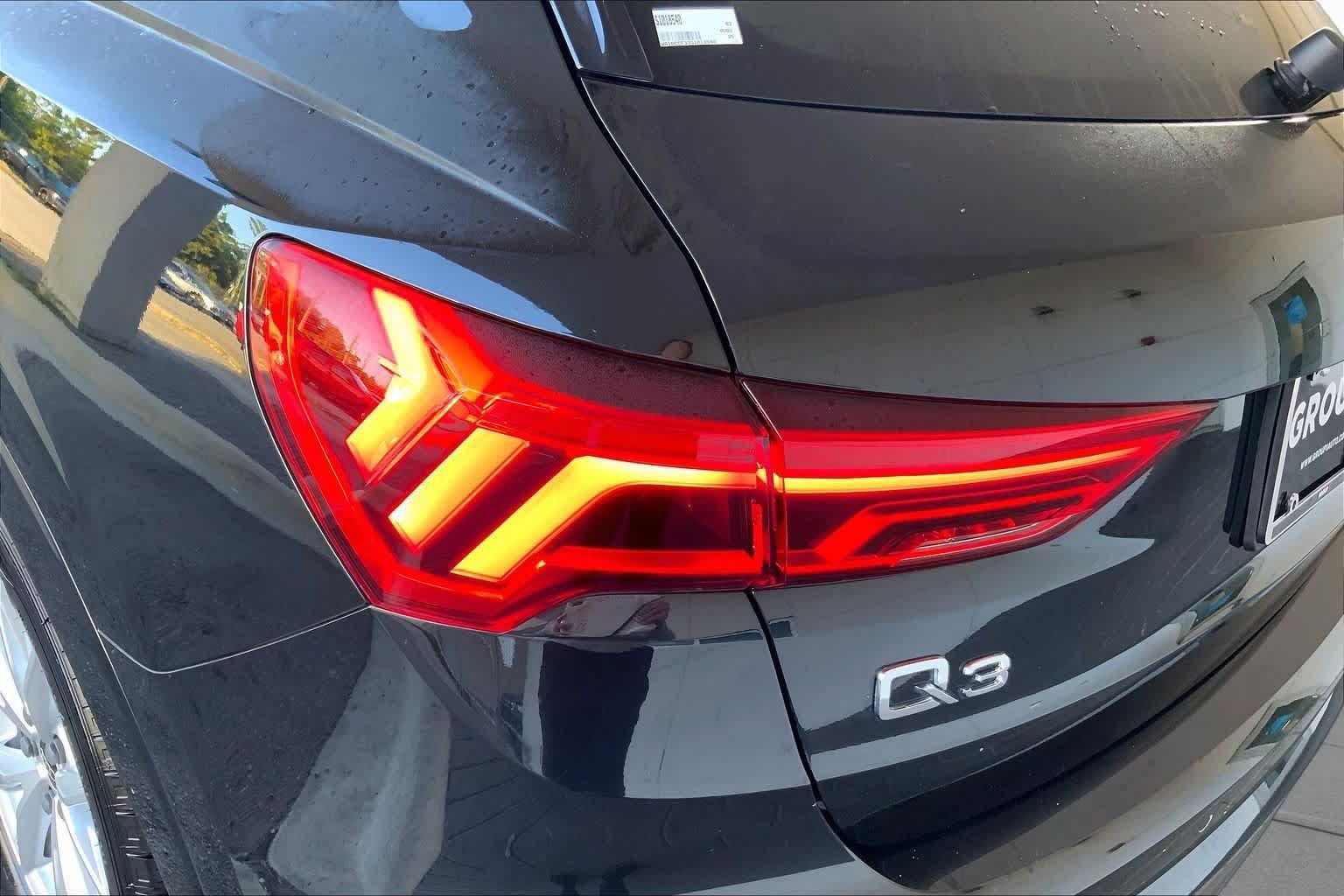 Used 2025 Audi Q3 2.0T Premium AWD/4WD image 28