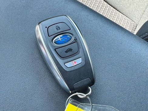 Used 2025 Subaru Outback Premium AWD/4WD image 32