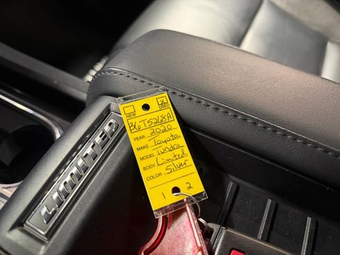 Used 2020 Toyota Tundra Limited w/ Limited Premium Package image 38