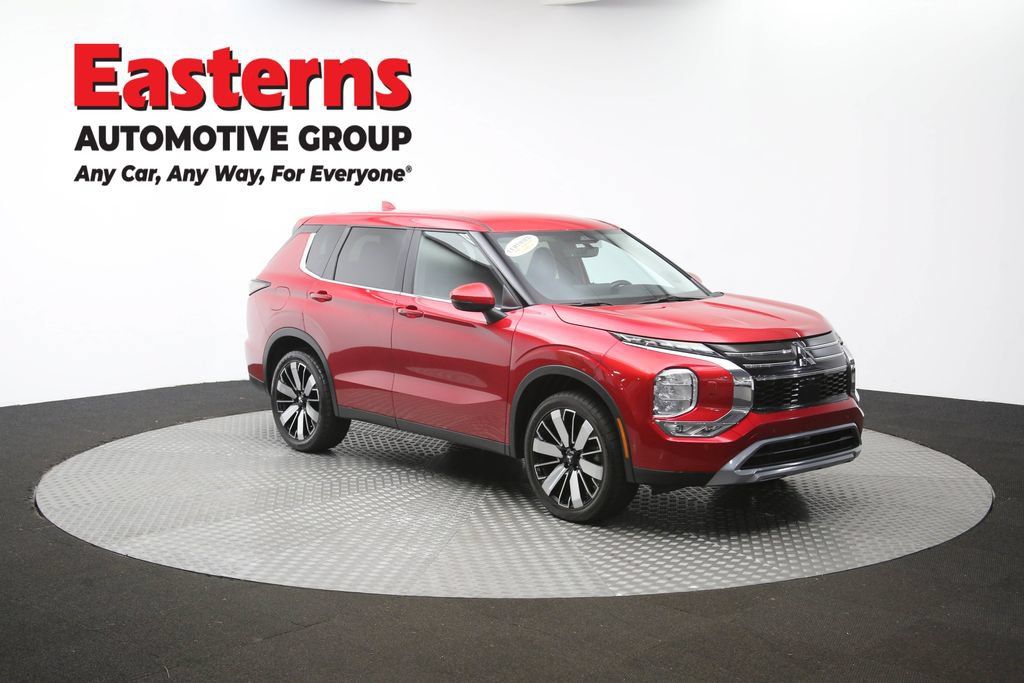 Used 2025 Mitsubishi Outlander SE AWD/4WD image 52