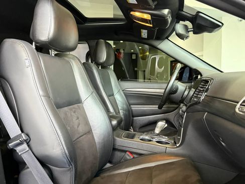 Used 2021 Jeep Grand Cherokee Laredo X AWD/4WD image 21