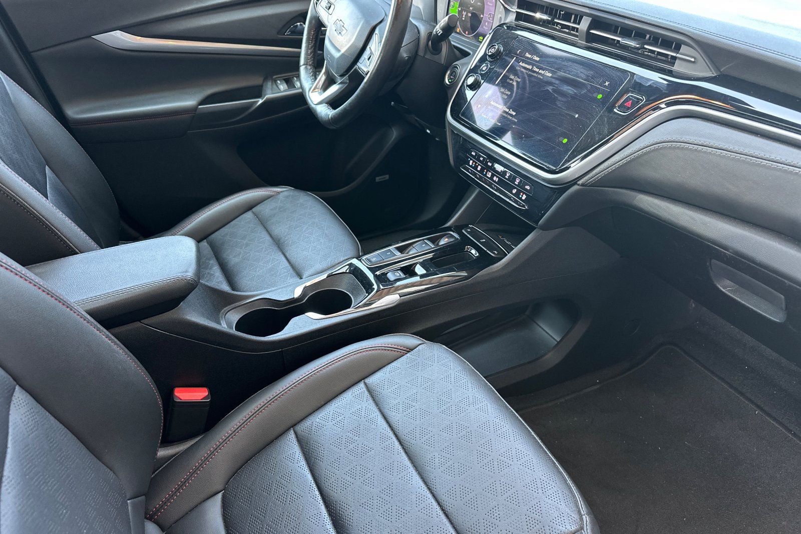 Used 2023 Chevrolet Bolt EUV Premier w/ Sun & Sound Package FWD image 20