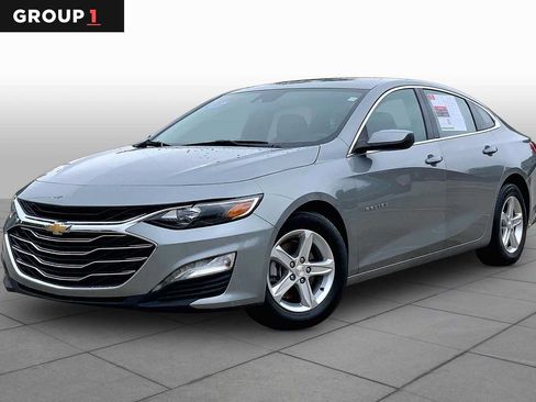 Used 2024 Chevrolet Malibu LT FWD image 1