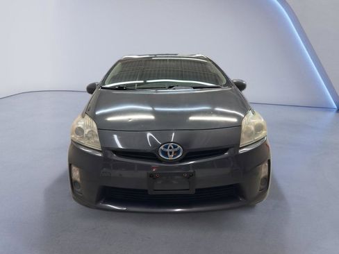Used 2011 Toyota Prius Three image 2