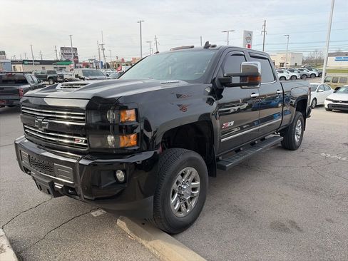 Used 2017 Chevrolet Silverado 3500 LTZ w/ Duramax Plus Package image 2