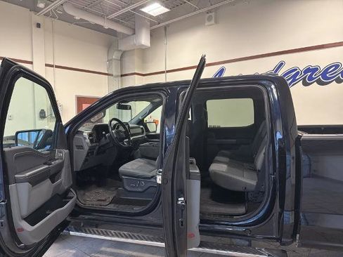 Certified 2021 Ford F150 XLT w/ Equipment Group 302A High image 8