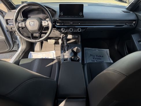 Used 2023 Honda Civic Sport image 16
