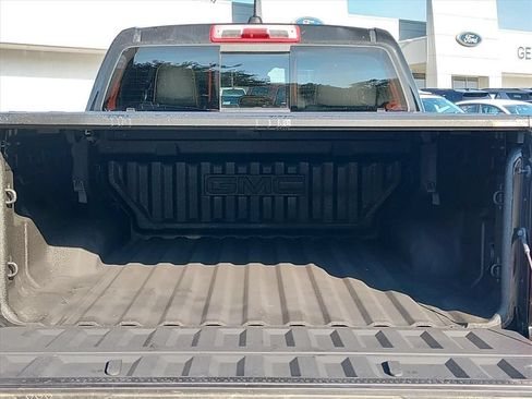Used 2024 GMC Canyon AT4 w/ Technology Package AWD/4WD image 15