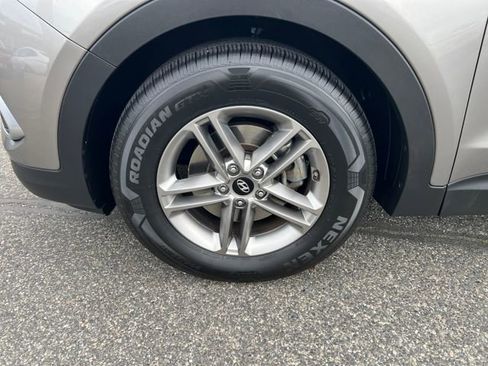 Used 2018 Hyundai Santa Fe Sport image 22