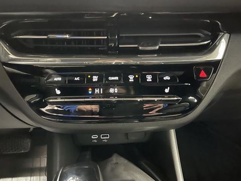 New 2025 Buick Envista Avenir image 19